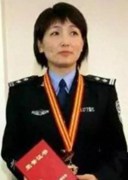 最让人寒心的司法真相！十年冤狱家破人亡，始作俑者仅一纸记过
 
全网最意难平的冤