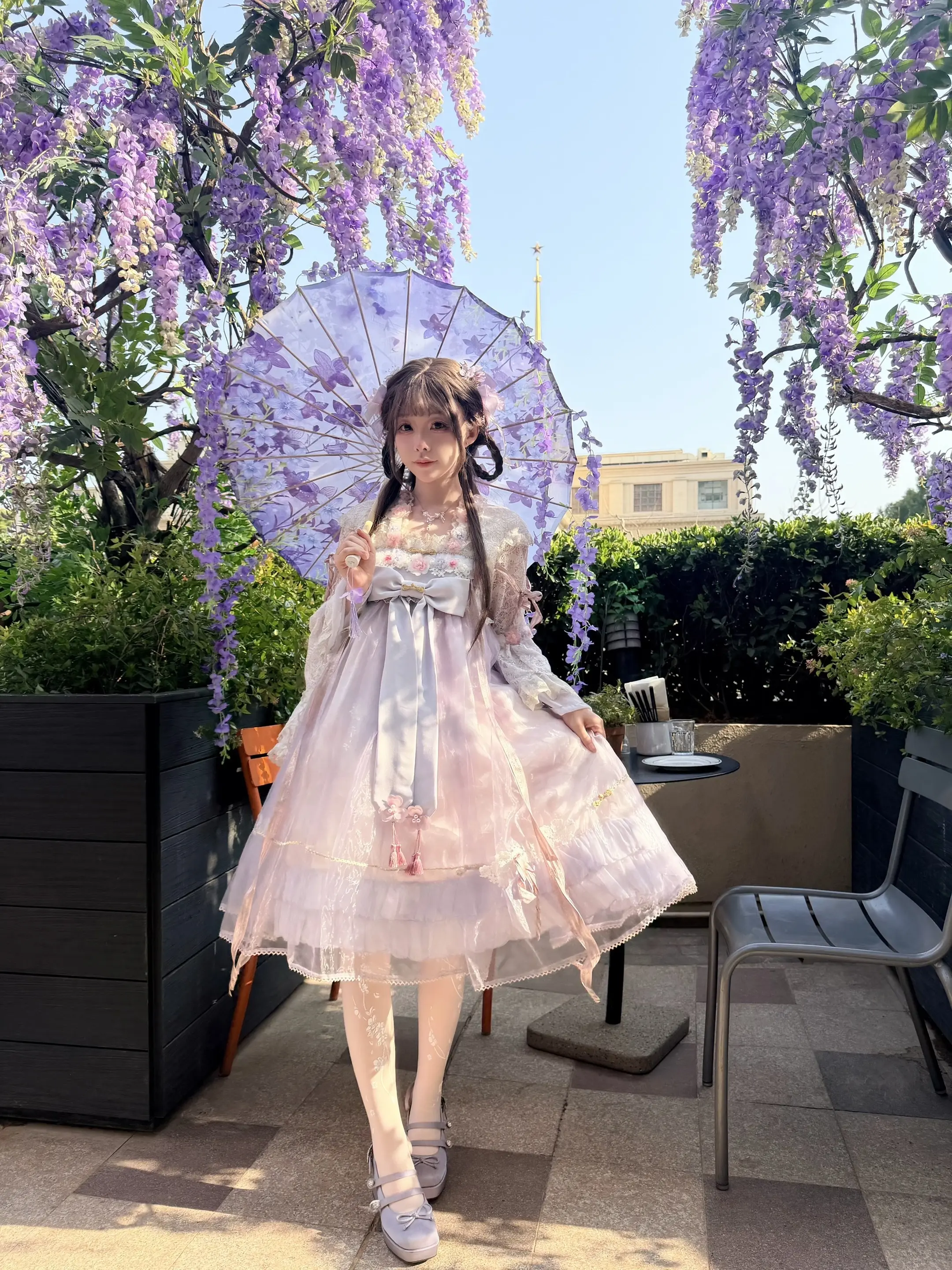 紫藤花下的紫樱茶💜