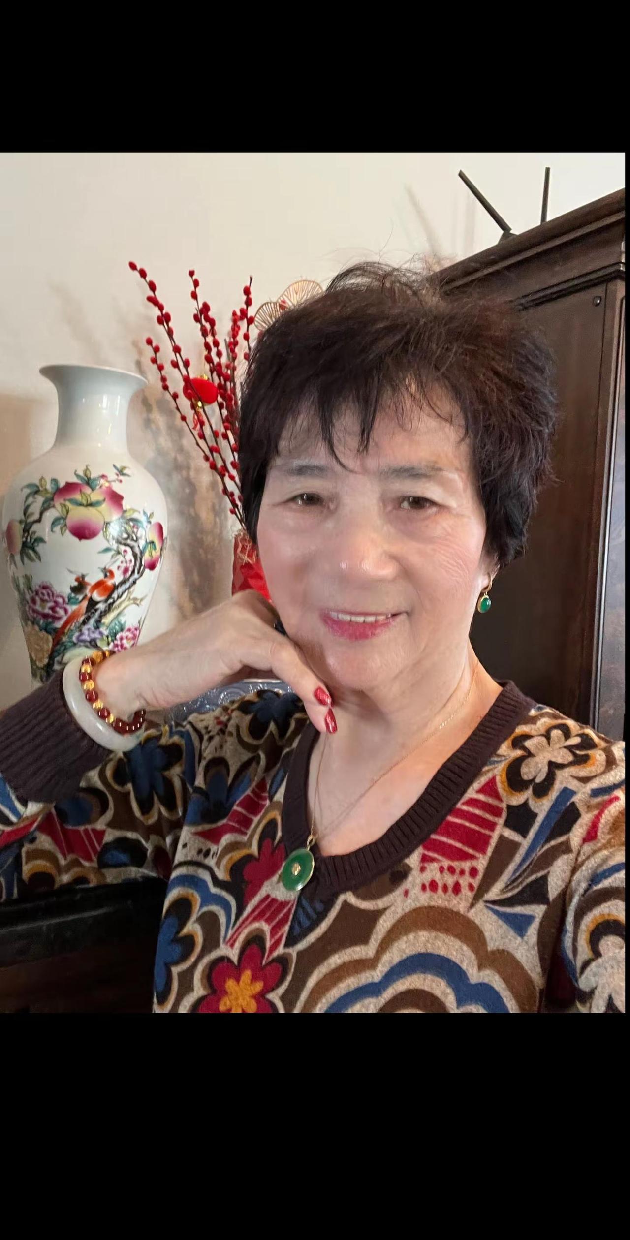 女人的自信来至有内而外的魅力与气质。创作灵感 生活的美由你创造  让岁月变优雅