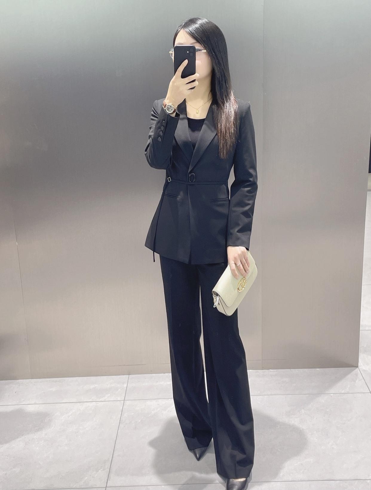 什么样的女人最令人着迷有才华的女人很迷人，比如在艺术方面有特长。