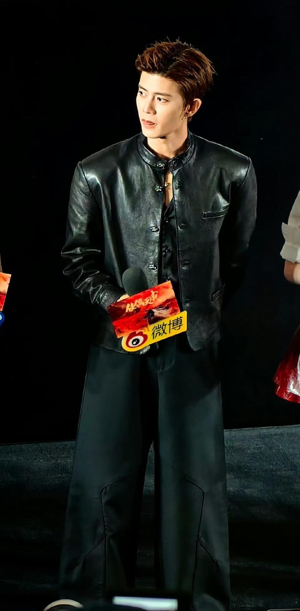 任嘉伦这话你都敢说不是，任嘉伦也太有勇气了！而且也是相当的敢说，看到这个人物角色