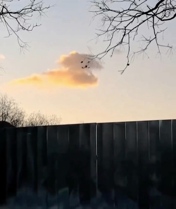 给大家分享天空修勾 