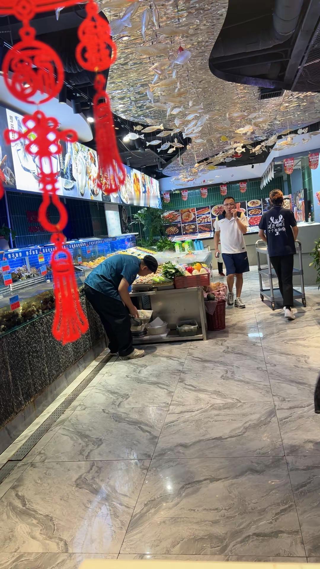 🏡环境：赶紧卫生😋口味：新鲜出炉🧡服务：热情周到⭐性价比：量大实惠