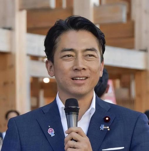 小泉进次郎在布鲁塞尔直接摊牌了，他对着北约秘书长吕特称，日本拥核“理所应当”，下
