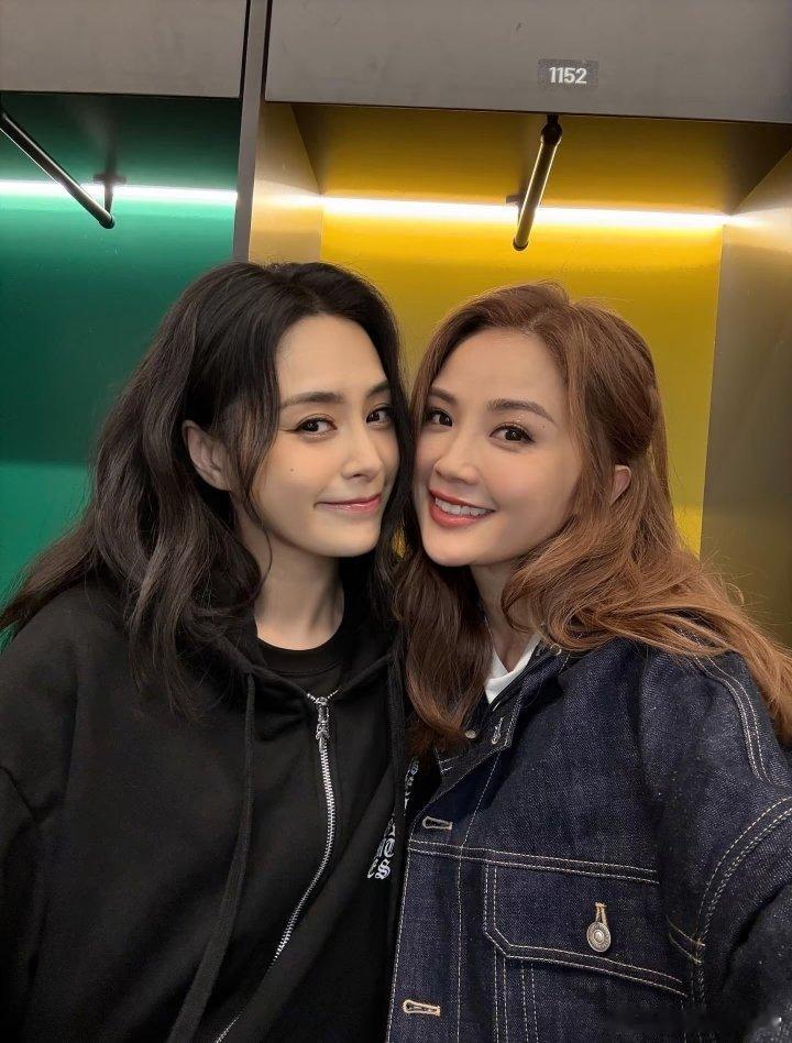 阿娇催生阿Sa两个加起来快90岁的人，一个AMH值跌到0.5，一个冻了20颗卵子