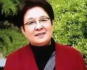 乐坛：33
强调努力营造良好音乐环境的重要性 

音乐霸凌在华语乐坛中屡见不鲜，