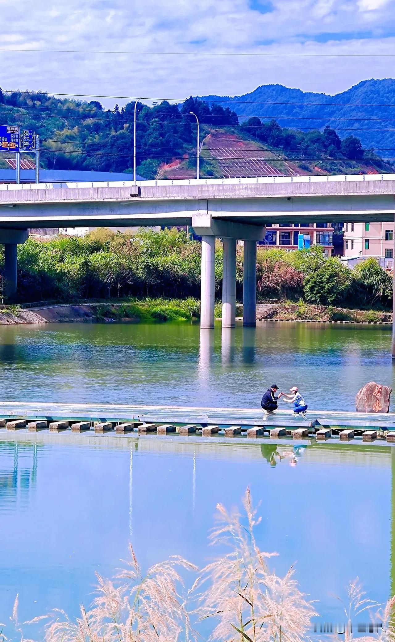 绿水青山带笑颜
——漳州市南靖县田中村风光
南靖风光 节气里大美福建 走进南靖 