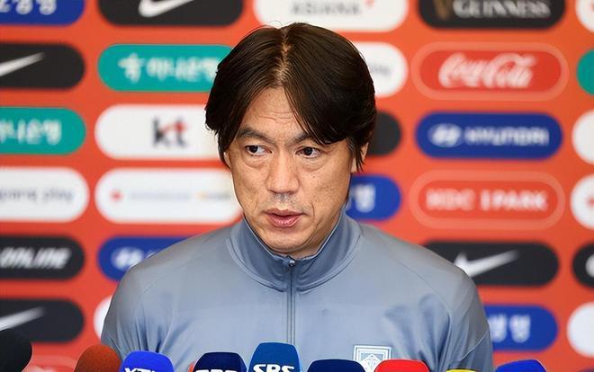 洪明甫自动辞职了，韩国国内便利店打出“洪明甫不准入内”、烤肉店：“本店不服务洪明