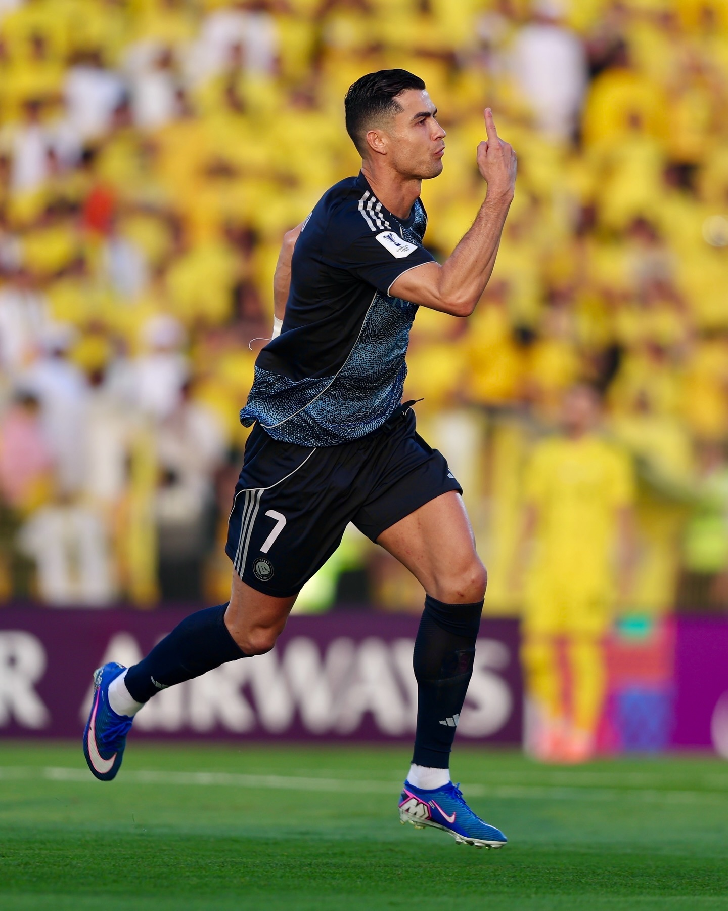 C罗不可复制的MVP和c罗一起siu到最后c罗生涯969球 🚨C罗17个赛季各