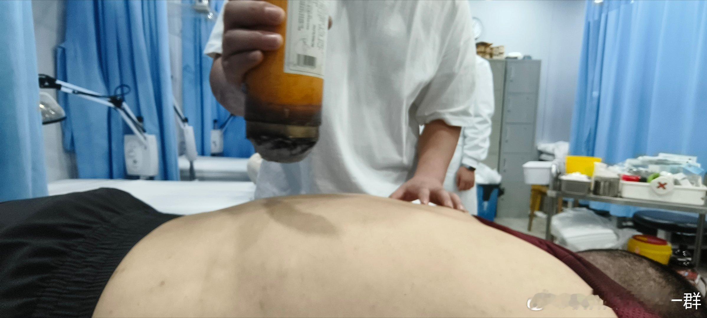 收工，同事们自我疗愈起来了。 