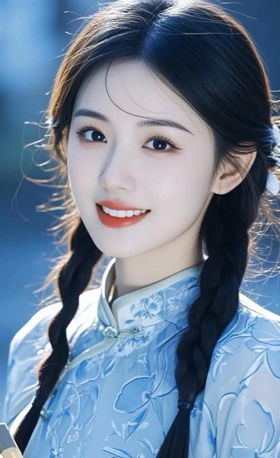 温婉古风少女，笑靥如花，古韵犹存。