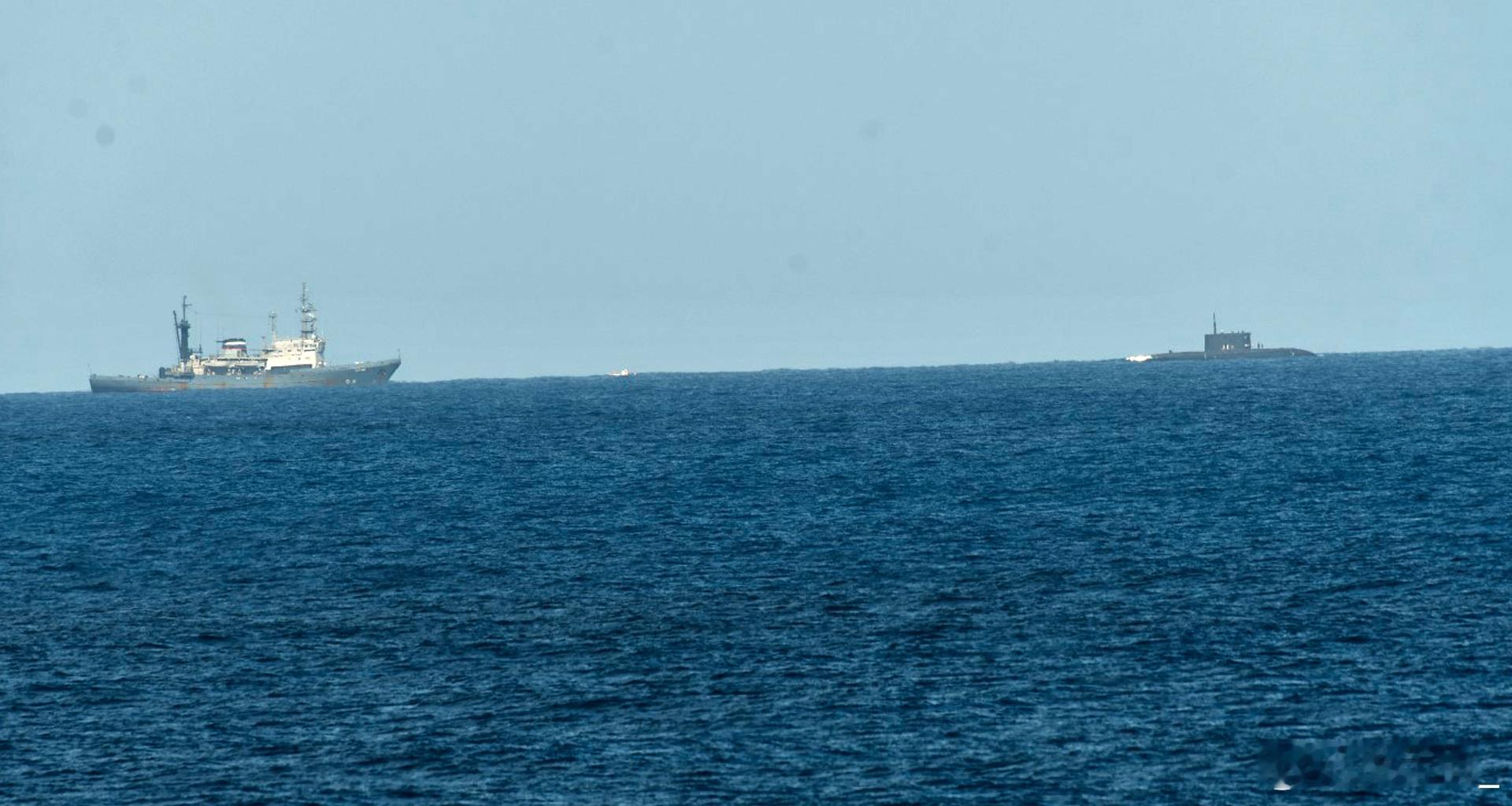 意大利海军在地中海跟踪监视俄海军一支特遣编队，编队由619“北莫尔斯克”号大型反