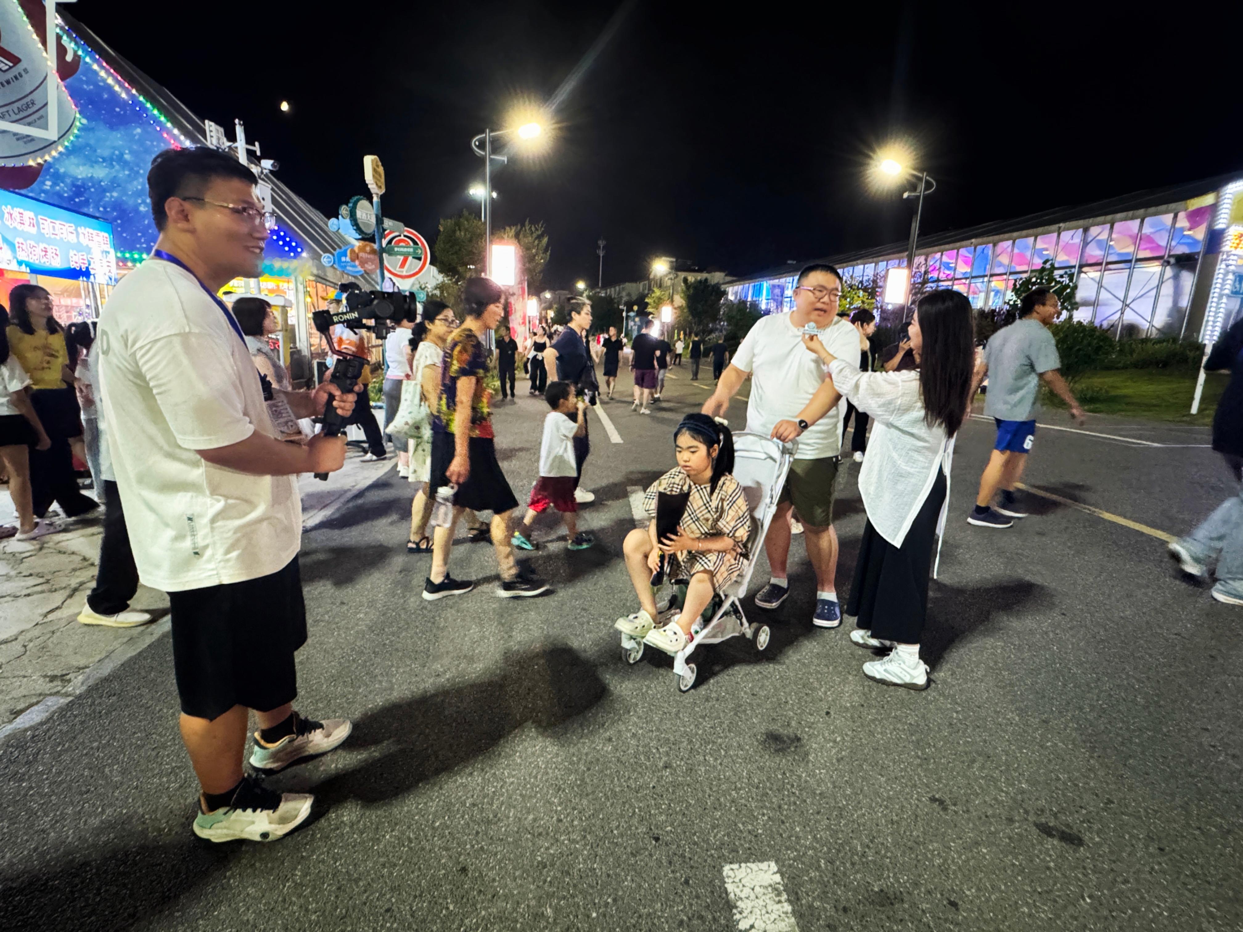 被青岛啤酒节会务组采访了[笑cry]你们要是刷到我不要惊讶哦，今年的啤酒节无论是