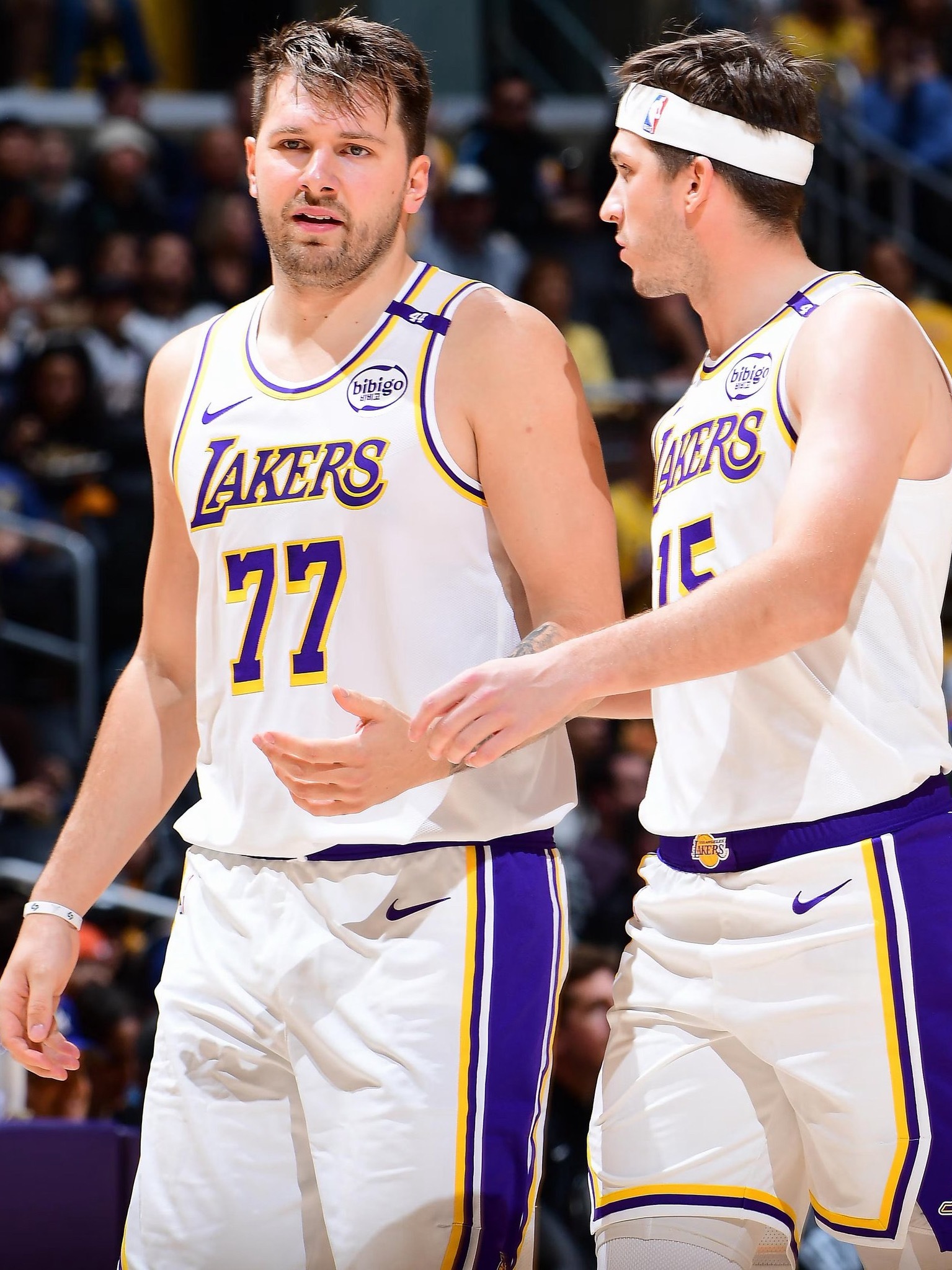 可以说，本赛季最强后场双人组。 