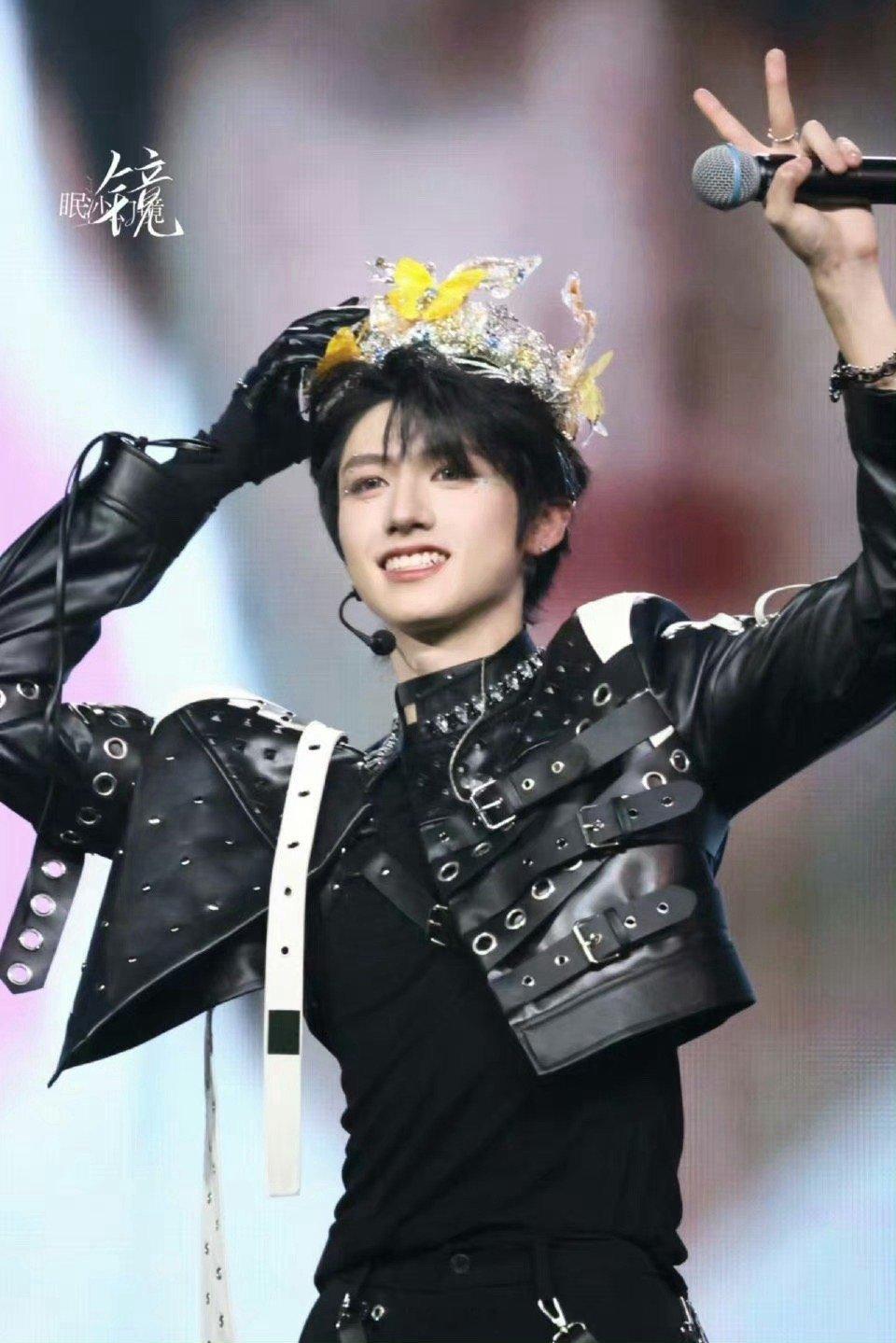 #TF三代今天成团#TF家族三代成团出道倒计时‼️期待期待～[爱你][爱你] ​