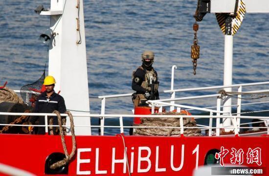 英军在公海出动兵力扣押俄方油轮，持续加码海上封锁手段，俄方高层随即下达指令，计划