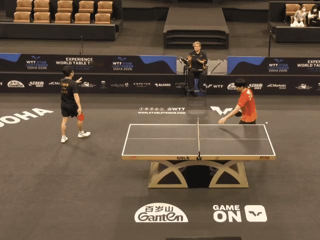 林诗栋这个举动：差点把裁判“惹毛”了！

林诗栋在多哈球星挑战赛，3比1 战胜朴