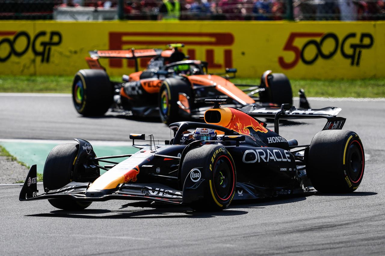 懂车之道快讯，3月11日消息，据彭博社报道，作为全球最大的电动汽车生产商，比亚迪