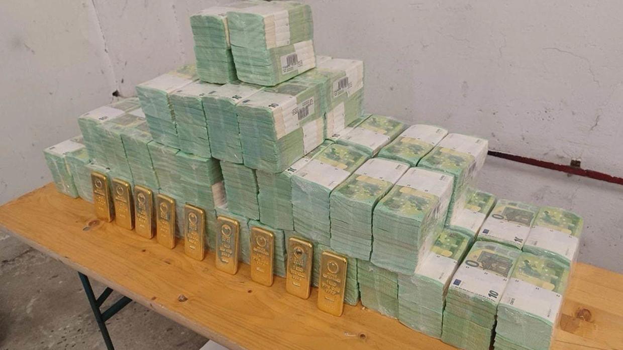 乌克兰就哭吧，匈牙利扣了乌方价值约8000万美元的现金，以及9kg黄金，至今没有