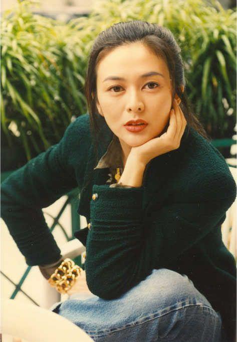 翻一组90年代的港风老照片，没有整容脸，每一位都很有辨识度！