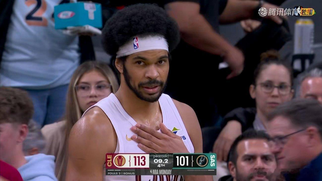 马刺主场101-113不敌骑士，对阵骑士已遭遇7连败骑士7人得分上双，阿伦27分