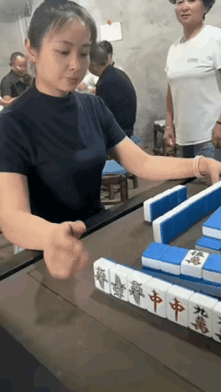 就你那三个小鸟，美女一模就准