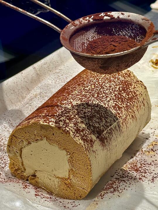 减肥误食了一个瑞士卷怎么办。。。。。