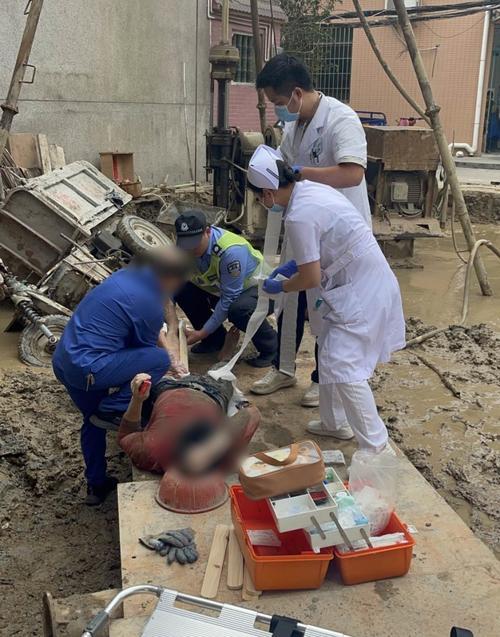 陕西武功“肋骨事件”背后：监理“顶包”遭暴打，工程界的“清流”也难走直路！

