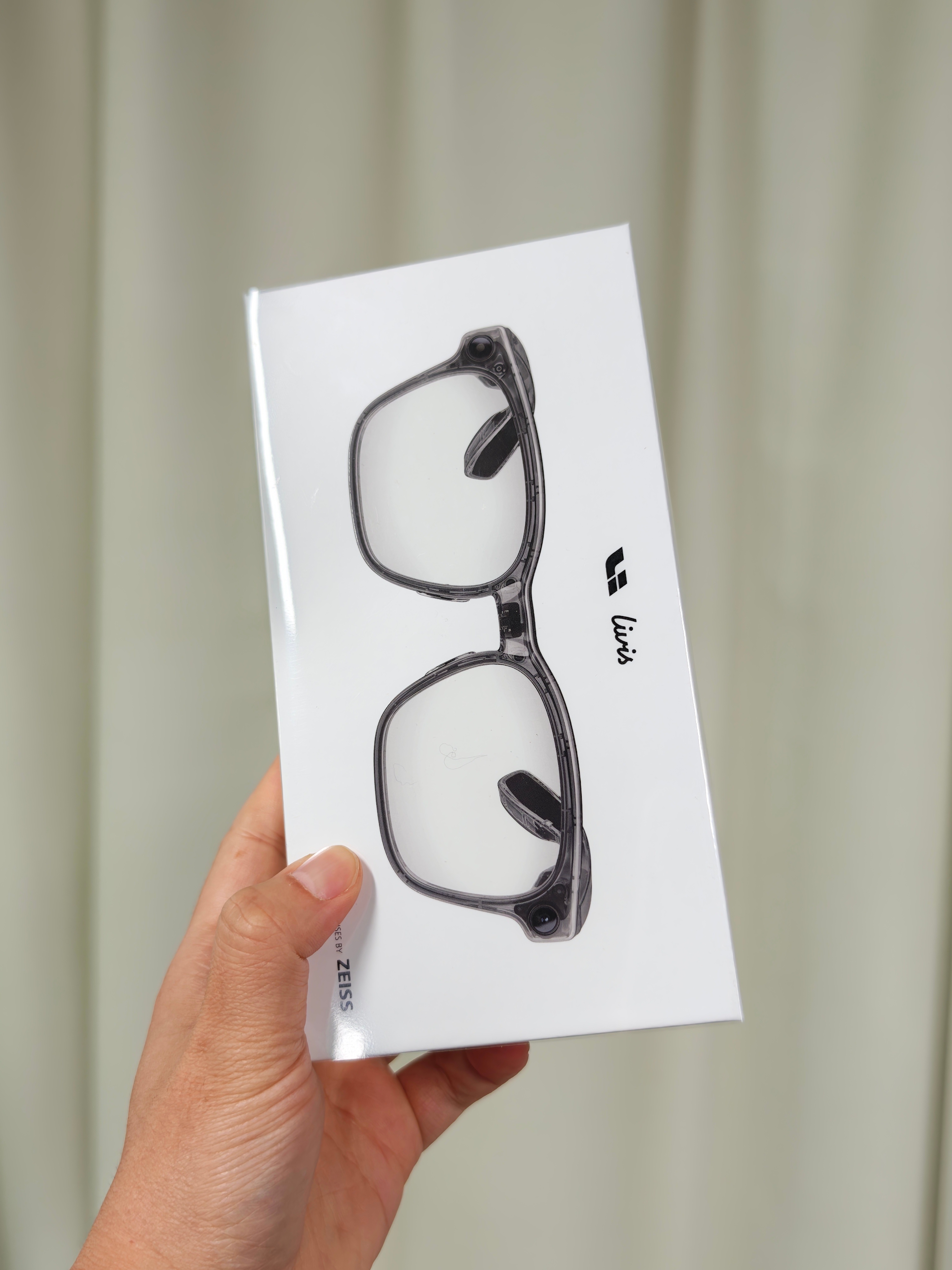 缺货许久理想智能眼镜总算发货了 