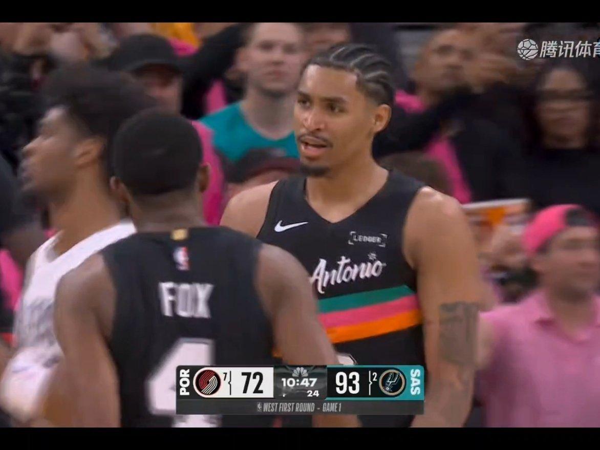 要花了！马刺领先21分开拓者vs马刺
