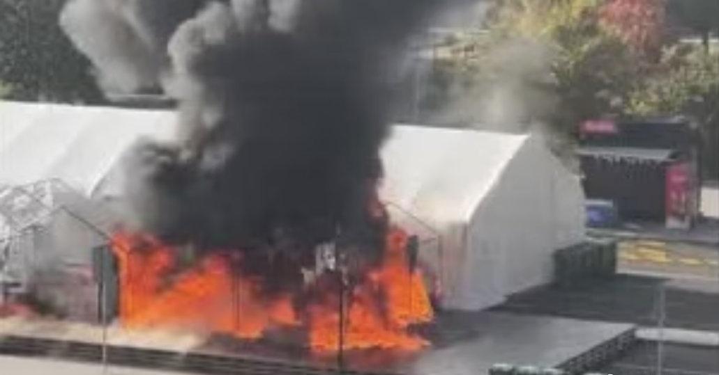 塞尔维亚国民议会大厦外发生枪击事件，武契奇发声 塞尔维亚国民议会大厦外发生枪击事