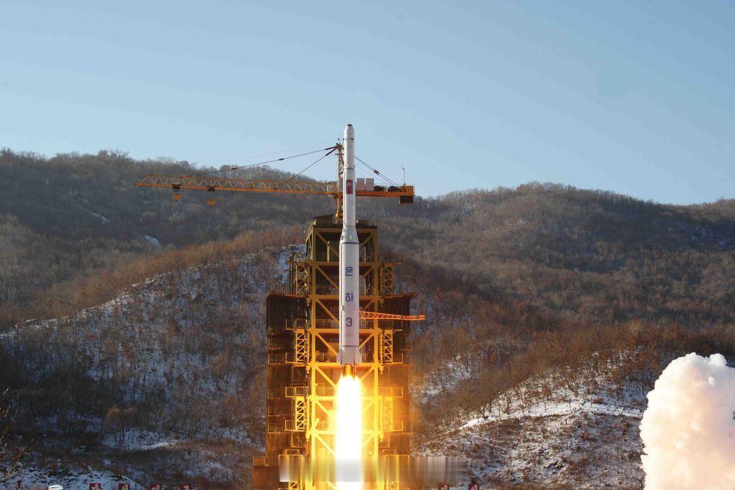 🇰🇵截至目前成功的三次发射光明星3号2号机光明星4号万里镜1号 ​​​