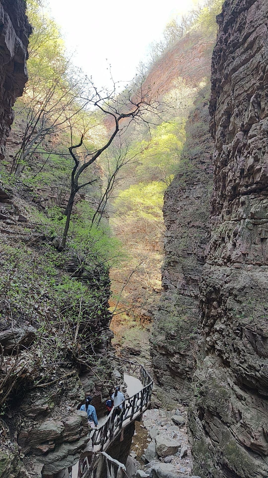 邢台大峡谷，幽深清凉，夏天也不热，值得一去。