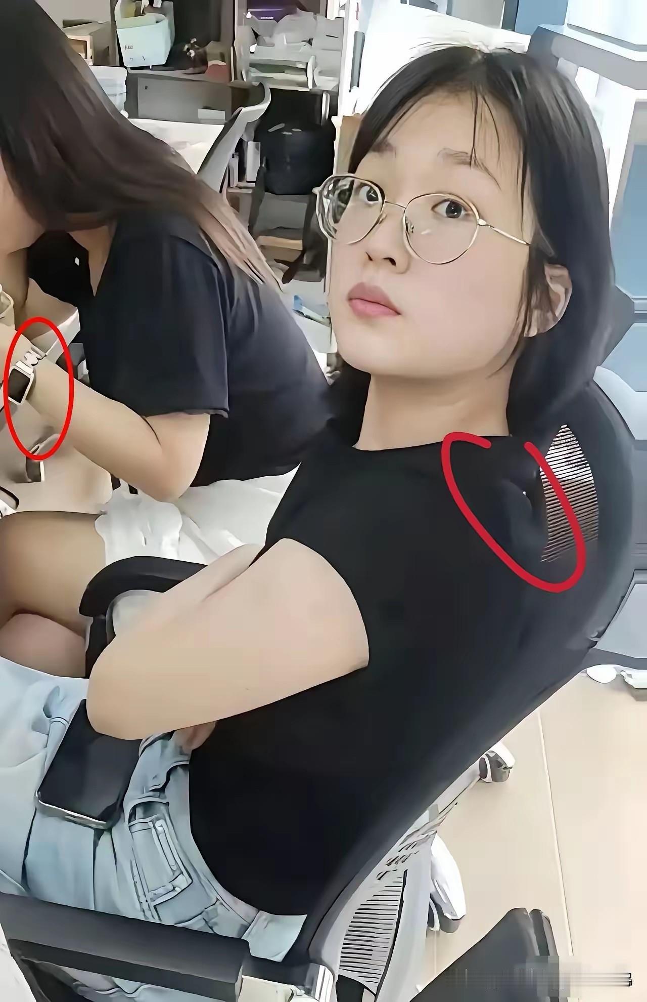 白嫖女后续来了
真的是大快人心，网传她已经被公司停职处理了
 
如今再也不是网传