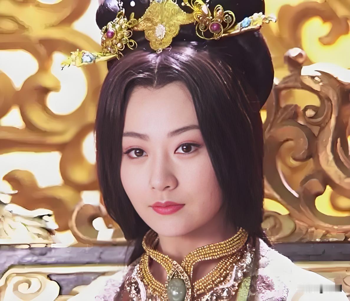 同样是演姓“萧”的女角色，白冰的萧美娘，杨蓉的萧唤云，古力娜扎的萧雪鱼，唐嫣的萧