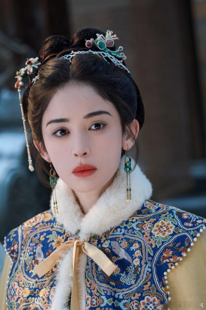 娜扎玉茗茶骨冷脸杀 荣善宝的狠从来都不是莽撞！带着世家子弟的从容与决绝，每一个冷