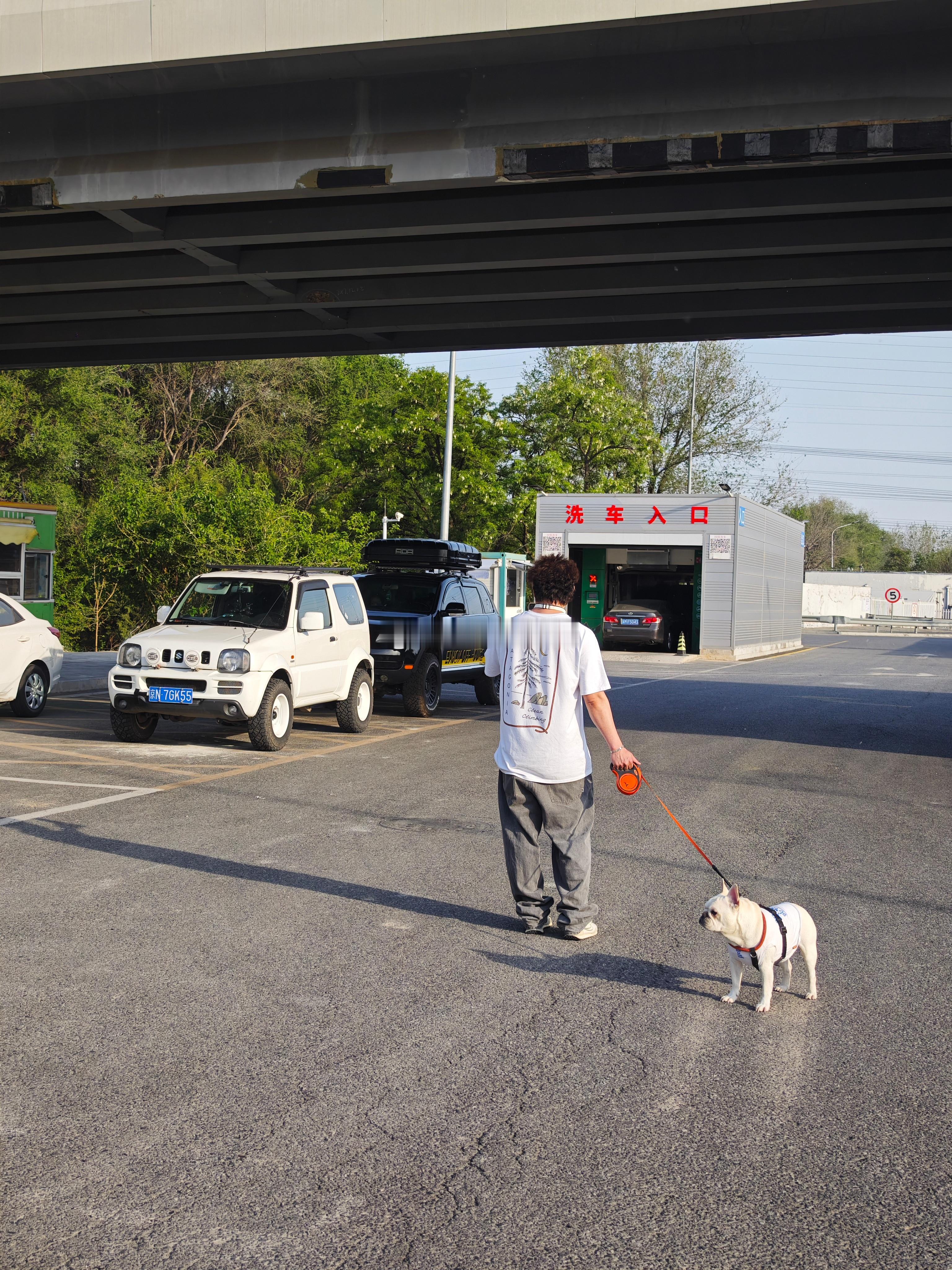 开车出游更自由，我们已经出发了，你什么时候买越野车！突然发现开车通勤意味着自由汽