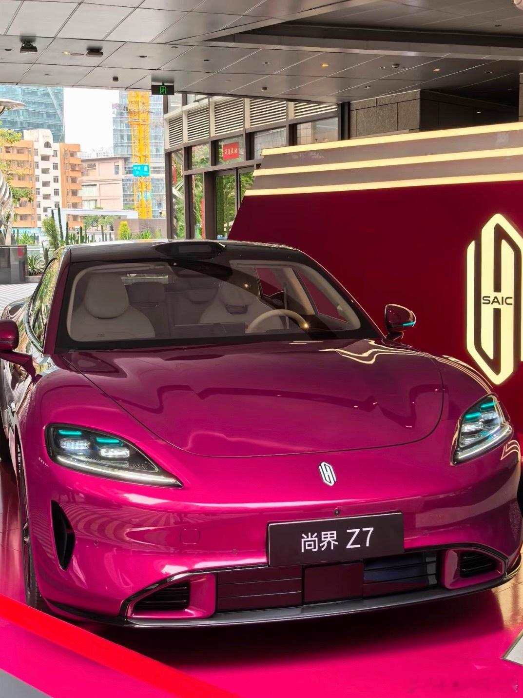 尚界Z7尚界z7 趴窝 我还挺喜欢这款的 感觉挺帅的树莓粉很适合咱们小女生开来着