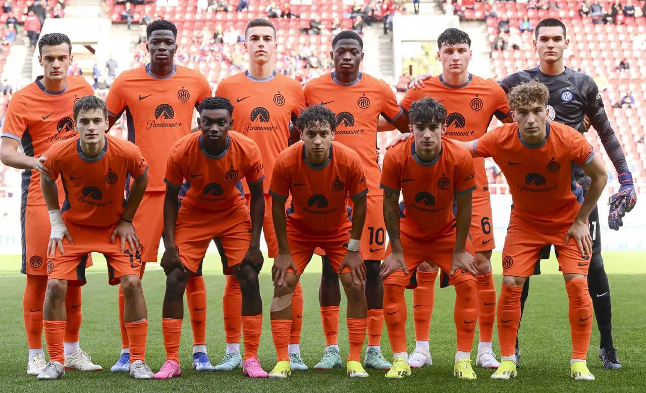 🇮🇹意大利足球🇮🇹
【国际米兰U19欧青冠出局】
11名首发球员6名纯意