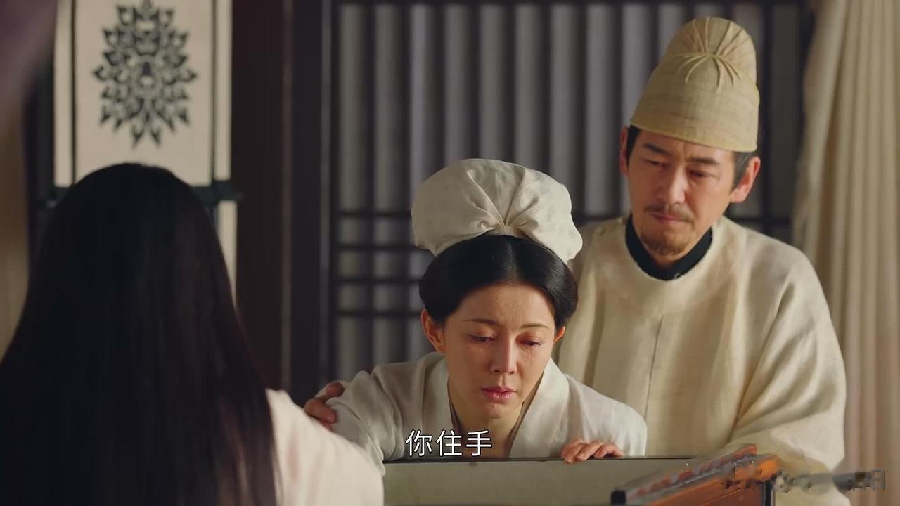 华浅，真的太悲催了！~~

上一世恋爱脑，费尽心机嫁给仲夜阑，阴谋暴露后被人家狠