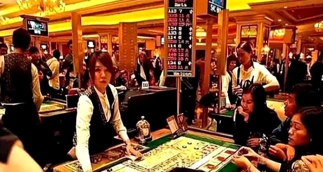 “赢了2000万，你真的走得掉？”
在澳门，2000万不是终点，而是赌场递给你的