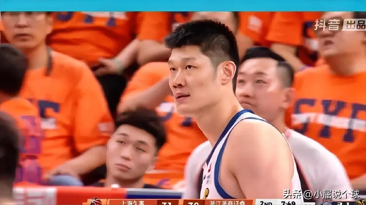 胡金秋的CBA地位，目前来说周琦、王哲林、赵继伟、赵睿这些有实力的球员都已经老了