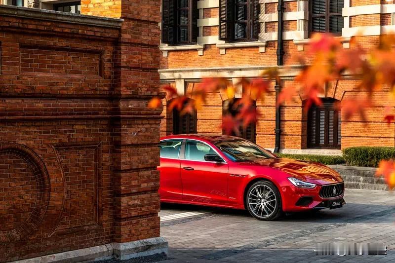 玛莎拉蒂暴降对豪车市场有何冲击
       玛莎拉蒂Grecale Folgo