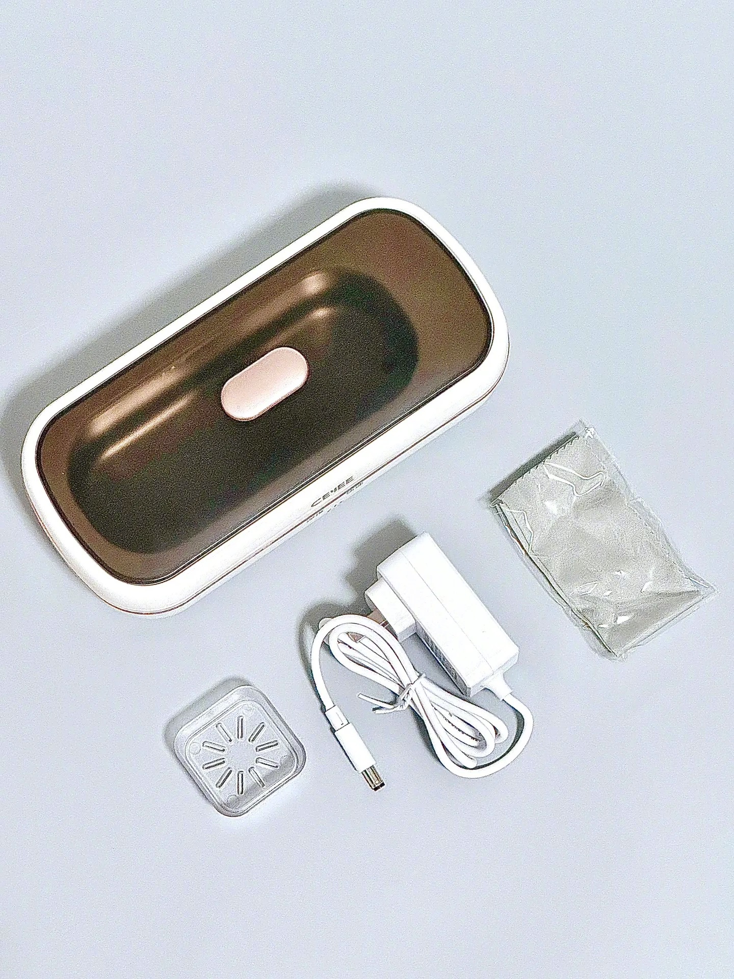 居居好物分享 眼镜星人才懂眼镜雾蒙蒙看不清的痛[悲伤]还好我有👓清洗机 自带U