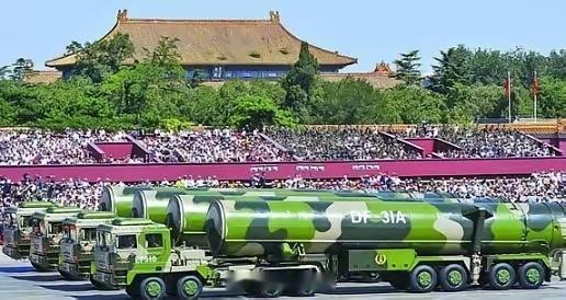 中日双方如果真的撕破脸，那么日本的第一枪，不会打在北京上海，甚至都也不会打咱们的