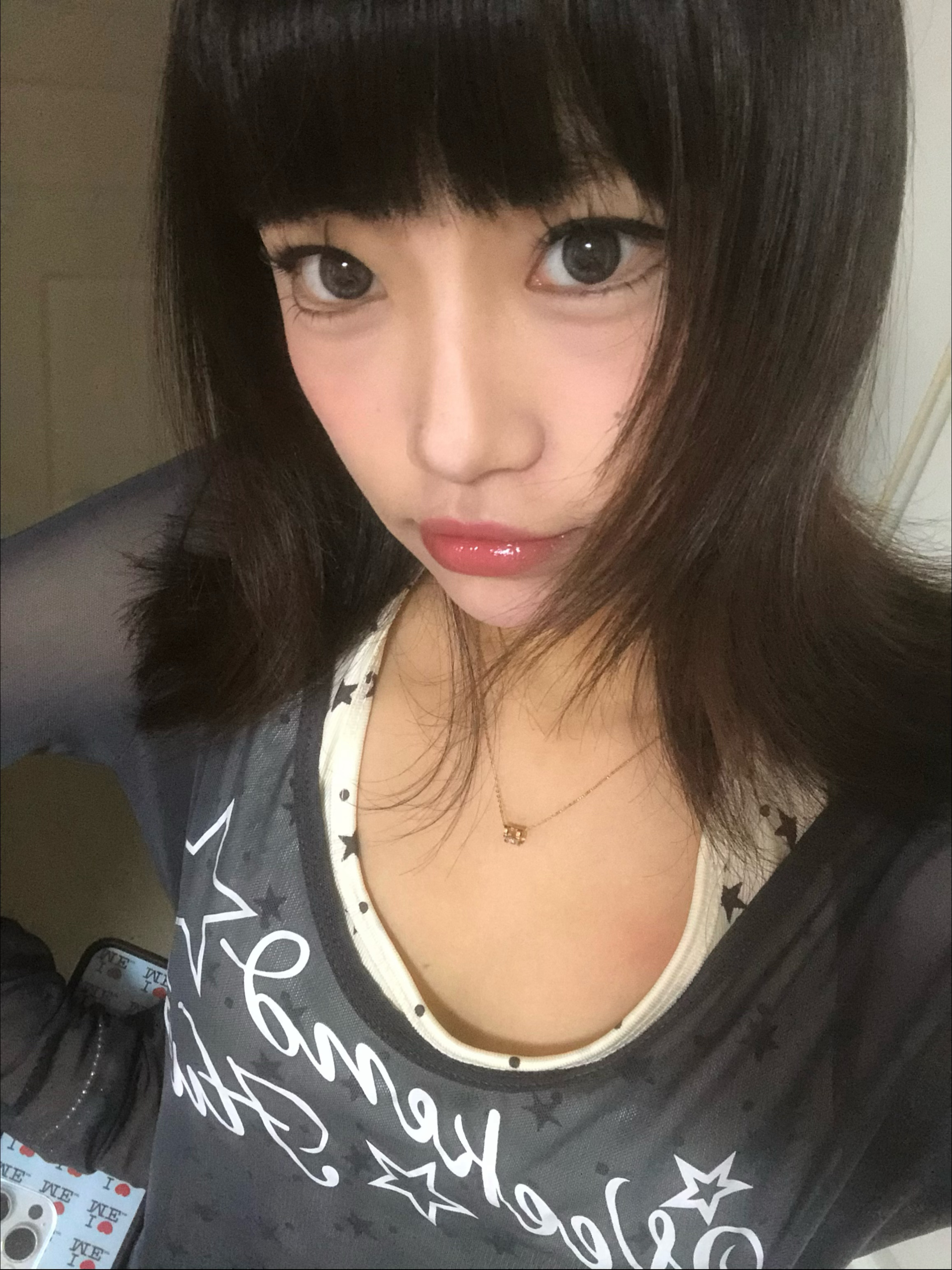 我感觉健康饮食已经不满足我的嘴了 每天晚上都非常嘴馋 我抵挡不住嘴馋小狗今天特别