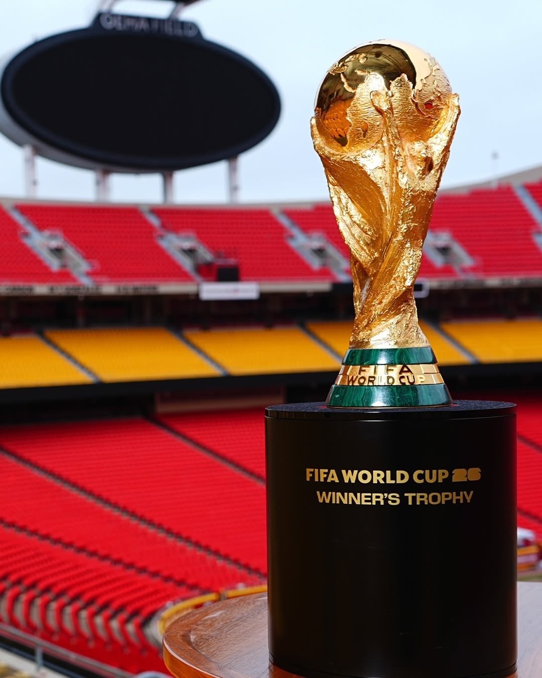 美丽的大力神杯在Arrowhead球场🏆梅西围观世界杯世界杯