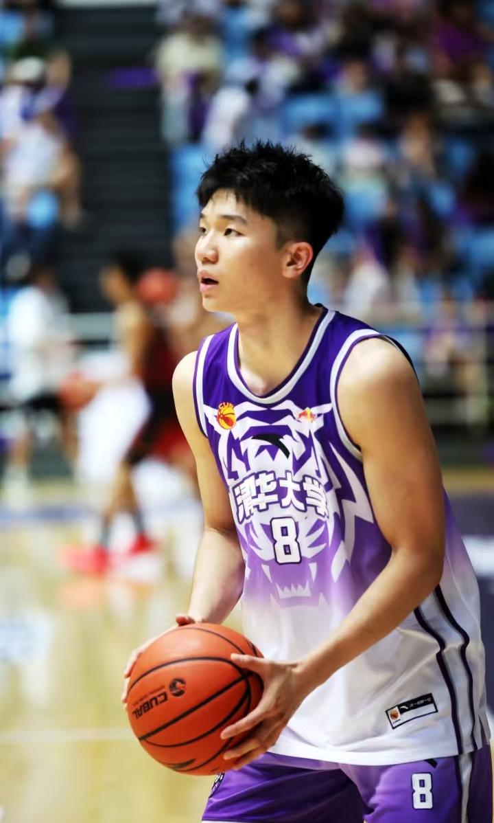 CBA状元热门放弃选秀，四川男篮这烂摊子，换谁都得掂量掂量
CBA准状元石奎，直