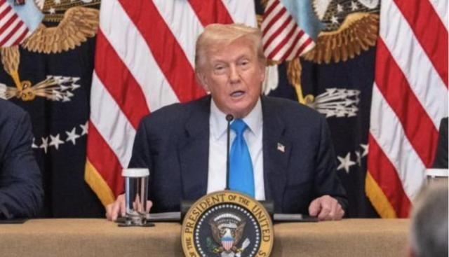 印度人不想“跪”了！全国掀起反美浪潮，不吃麦当劳，不喝可口可乐，不买苹果！在美国
