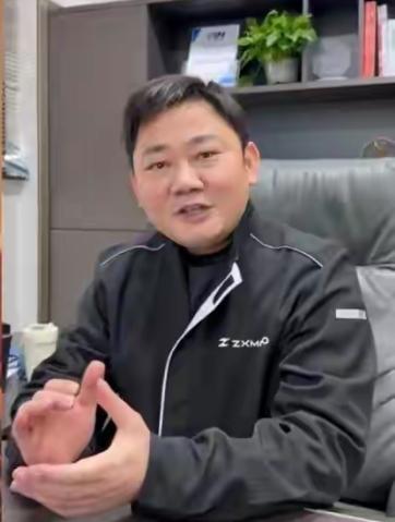 看完张雪给员工开的待遇，真服了张雪！他直接照着胖东来的路子搞，核心就一句话：先让